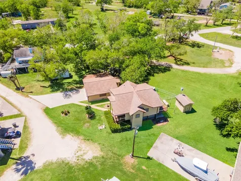 5216-4 County Road 469 Brazoria TX 77422