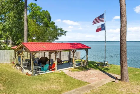 200 Trott Lane Point Blank TX 77364