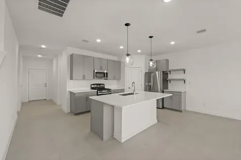 359 West Rose Marie Lane Montgomery TX 77356