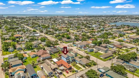 5419 Avenue N 1/2 Galveston TX 77551