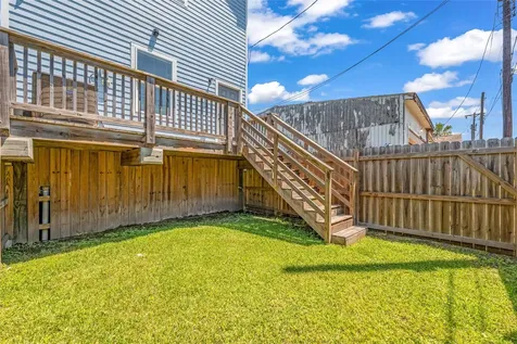 5419 Avenue N 1/2 Galveston TX 77551