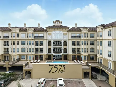 7575 Kirby Drive 2204 Houston TX 77030