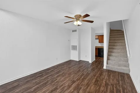 4401 Carter Creek Parkway 13 Bryan TX 77802