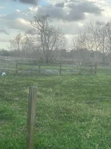 300 Fremont Lane Brookshire TX 77423