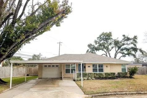 1734 Knightwick Drive Houston TX 77008
