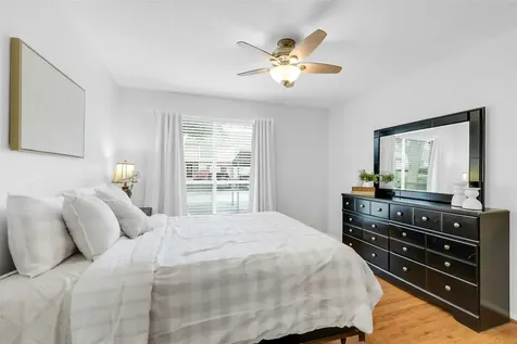 5005 Georgi Lane 156 Houston TX 77092