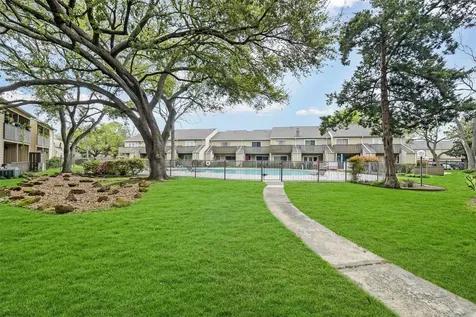 5005 Georgi Lane 156 Houston TX 77092