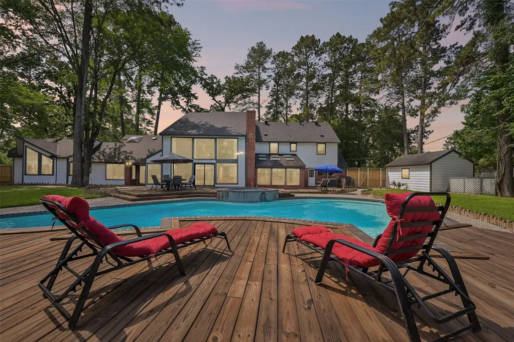 1211 Golden Bear Lane Kingwood TX 77339