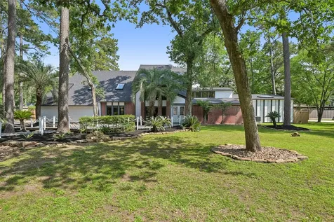 1211 Golden Bear Lane Kingwood TX 77339