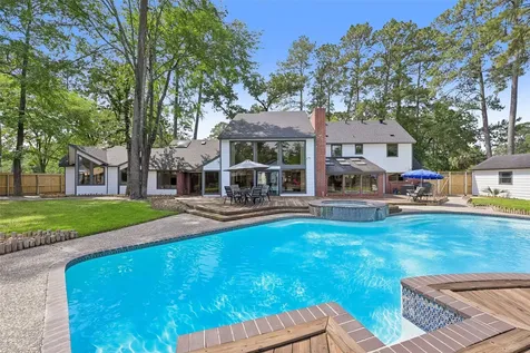 1211 Golden Bear Lane Kingwood TX 77339