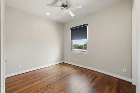 4102 Marina Street Houston TX 77007