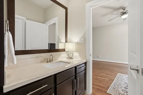 4102 Marina Street Houston TX 77007