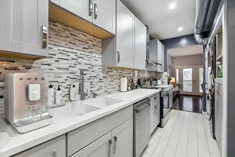 2100 Tanglewilde Street 373 Houston TX 77063