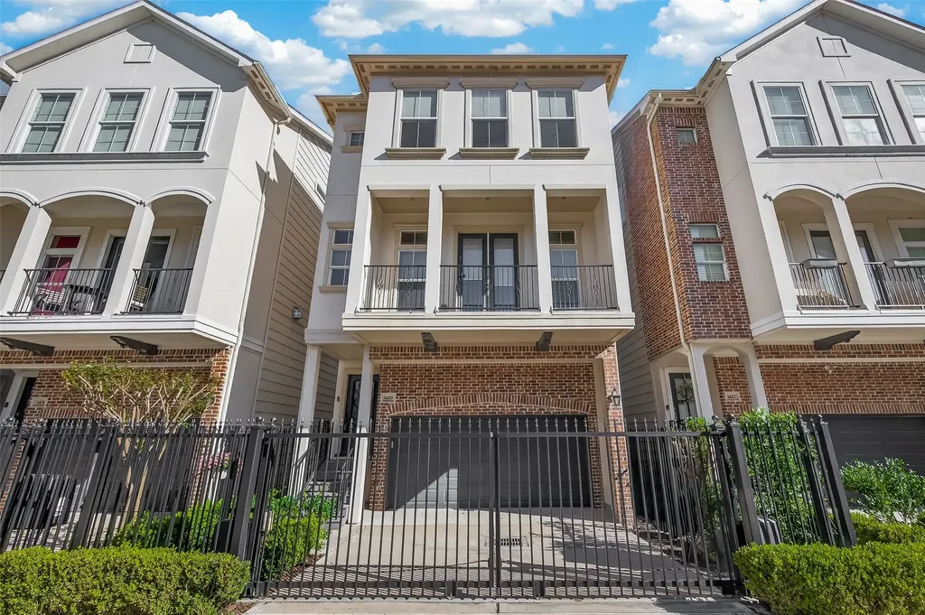 1429 W 21st Street Houston TX 77008