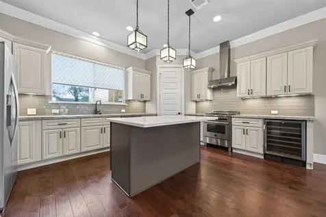 1429 W 21st Street Houston TX 77008