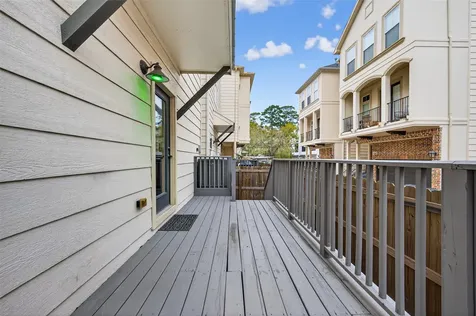 1429 W 21st Street Houston TX 77008