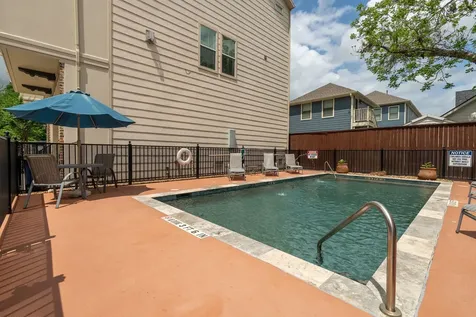 1429 W 21st Street Houston TX 77008