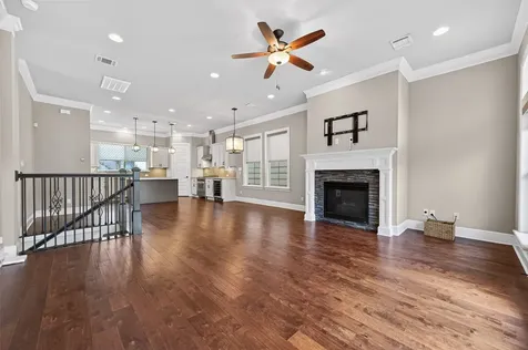 1429 W 21st Street Houston TX 77008