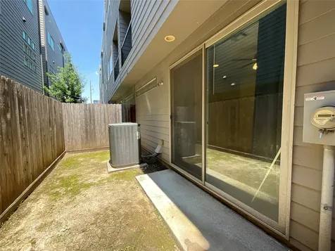 2364 Commerce Street Houston TX 77003