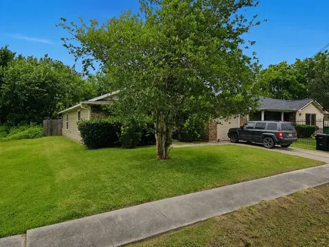 8121 Livingston Street Houston TX 77051