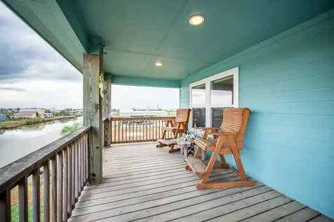 115 Albacore Street Sargent TX 77414