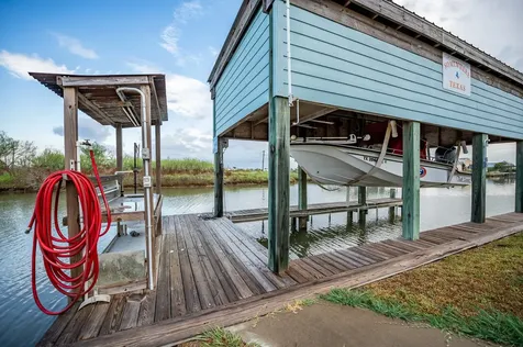 115 Albacore Street Sargent TX 77414