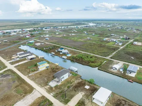115 Albacore Street Sargent TX 77414
