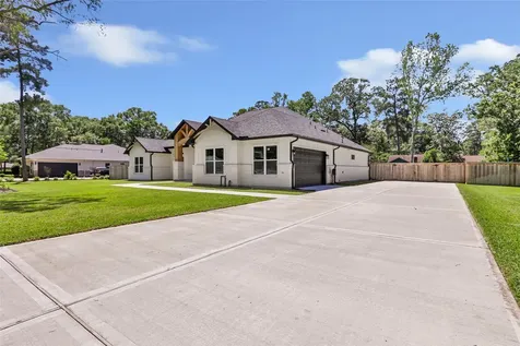 2423 Roman Forest Boulevard New Caney TX 77357