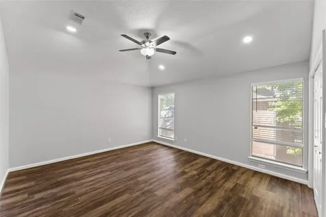 4826 Brooklawn Drive Houston TX 77066
