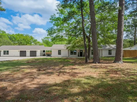 19855 W Lakeshore Drive Magnolia TX 77355