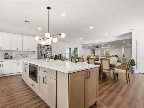 19855 W Lakeshore Drive Magnolia TX 77355