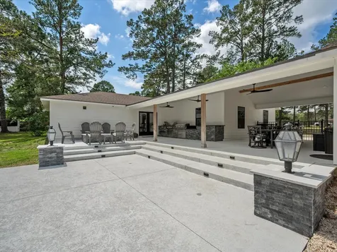 19855 W Lakeshore Drive Magnolia TX 77355