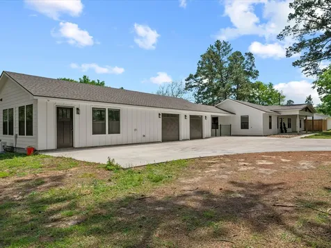 19855 W Lakeshore Drive Magnolia TX 77355
