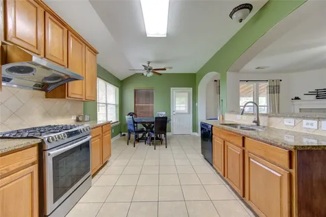 702 Hollyhock Drive Stafford TX 77477