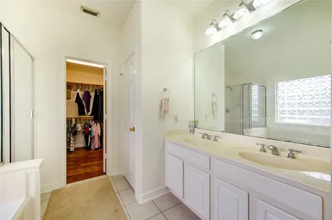 702 Hollyhock Drive Stafford TX 77477