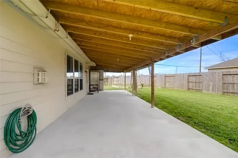 702 Hollyhock Drive Stafford TX 77477