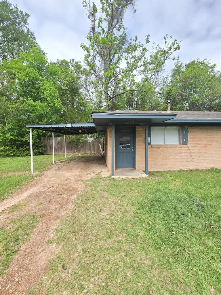 509 Truman Street Cleveland TX 77327