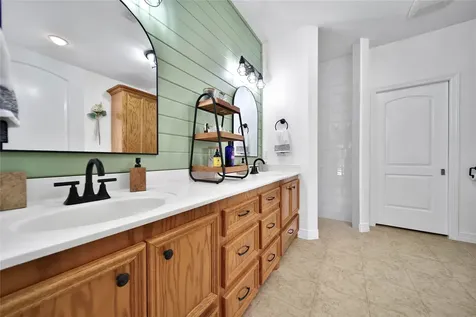 21 Twin Forks Drive Willis TX 77378
