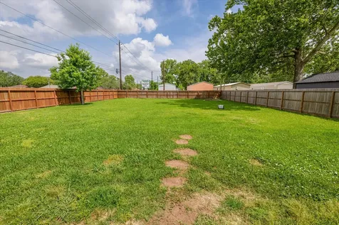 12326 11th Street Santa Fe TX 77510