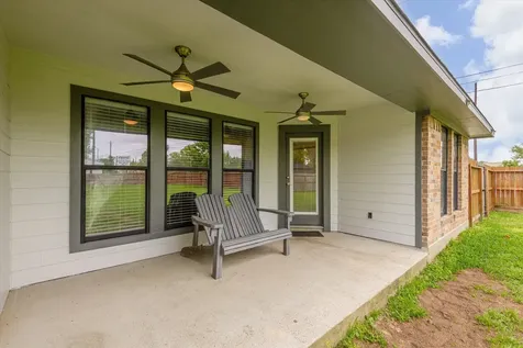 12326 11th Street Santa Fe TX 77510