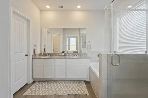 12242 N Chestnut Hills Drive Conroe TX 77303
