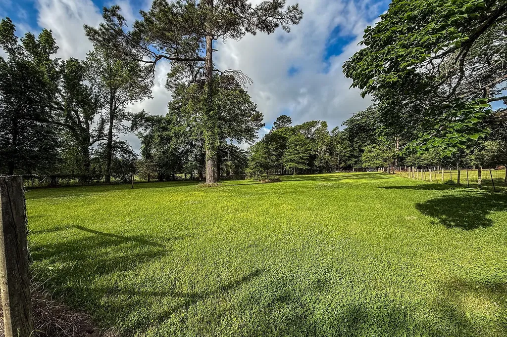 78 Phelps Slab Road Huntsville TX 77340