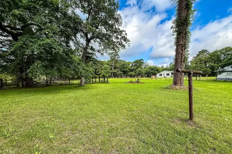 78 Phelps Slab Road Huntsville TX 77340