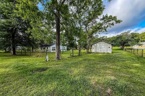 78 Phelps Slab Road Huntsville TX 77340