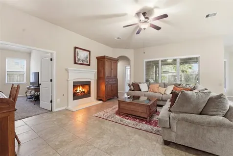 18115 Oliveria Way Houston TX 77044