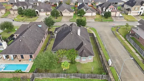 18115 Oliveria Way Houston TX 77044