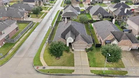 18115 Oliveria Way Houston TX 77044