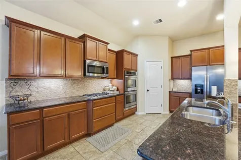18115 Oliveria Way Houston TX 77044