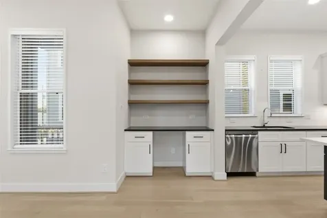 2204 Lou Ellen Lane Houston TX 77018