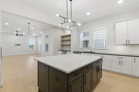 2204 Lou Ellen Lane Houston TX 77018
